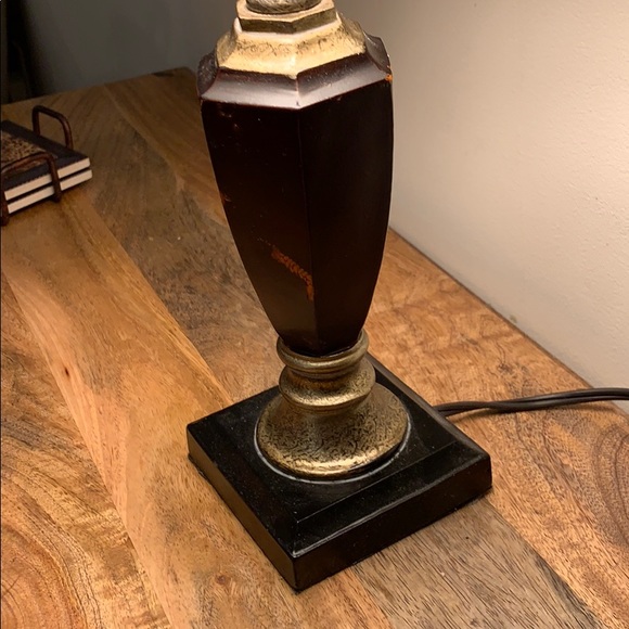 Table Lamp - Picture 4 of 4